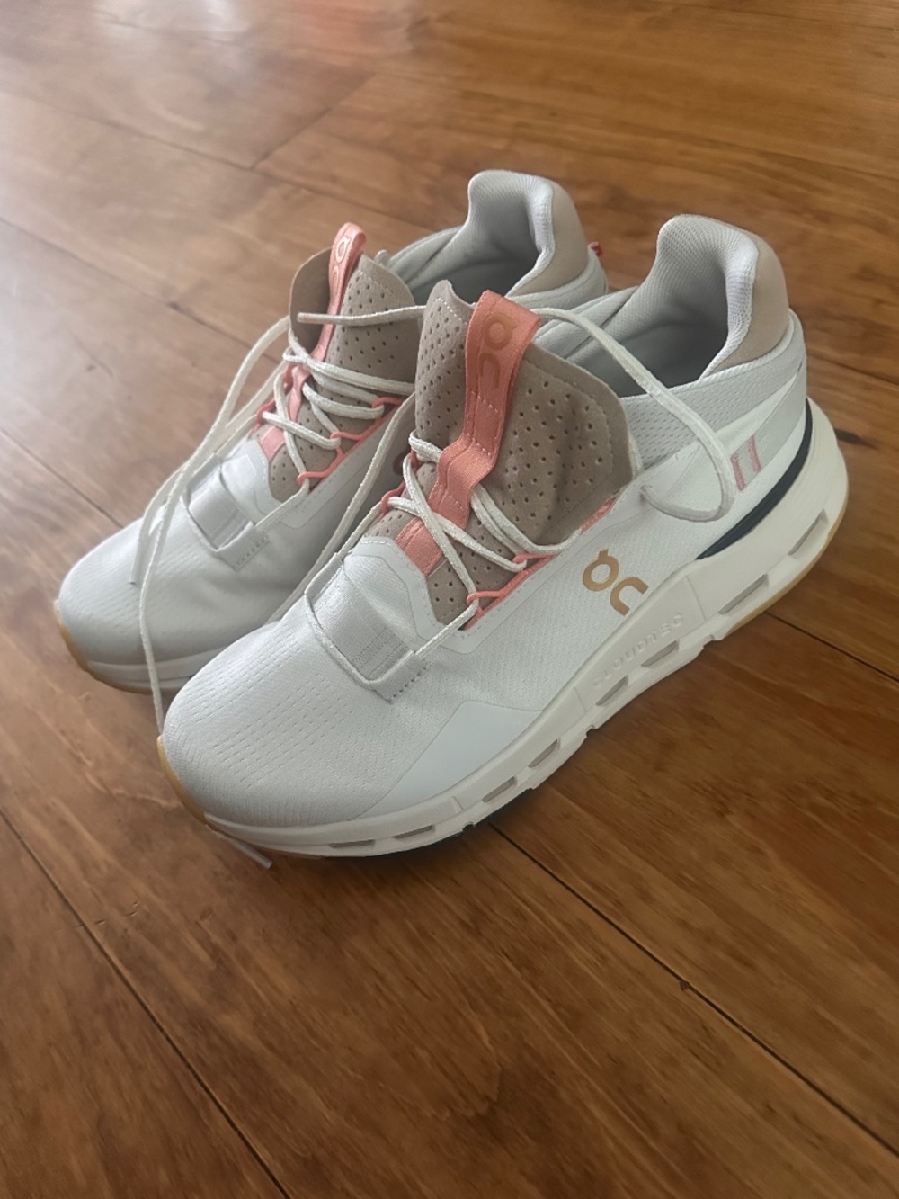 On Clouds women’s Cloudnova 2